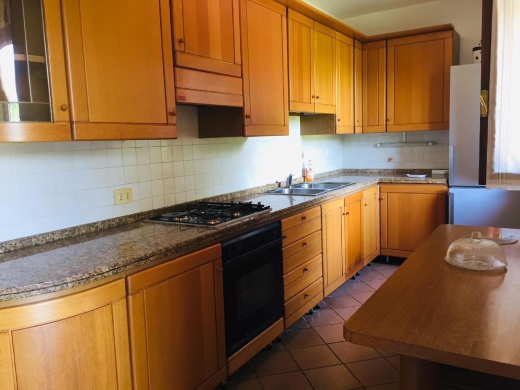 Ca’ La Volpe Villa Torri Del Benaco Esterno foto